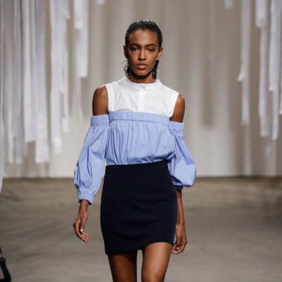 Milly Off-Shoulder Blouse Cotton Poplin Sky Blue Small - Picture 2 of 9